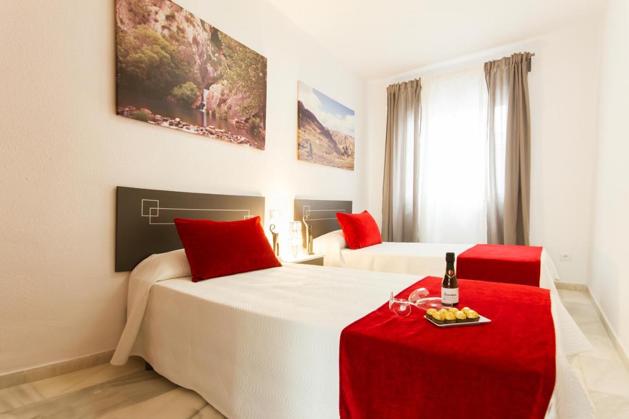 Apartamentos El Tajo & Spa Ronda Bagian luar foto