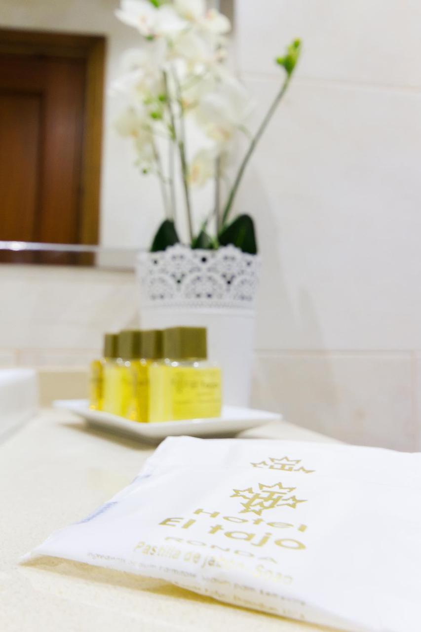 Apartamentos El Tajo & Spa Ronda Bagian luar foto