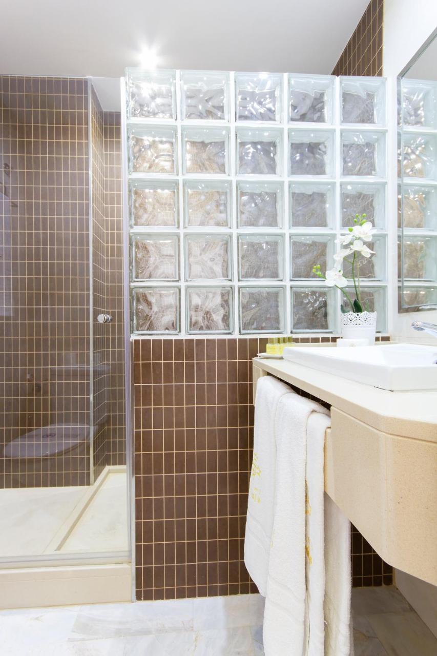 Apartamentos El Tajo & Spa Ronda Bagian luar foto